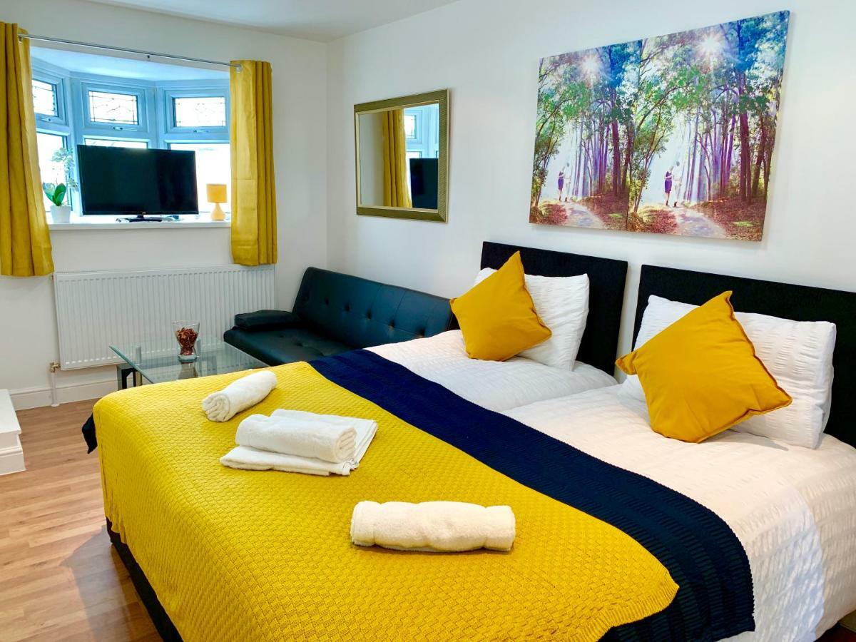 London Studio Apartments, Private Bathrooms And Parking Ilford Exterior photo