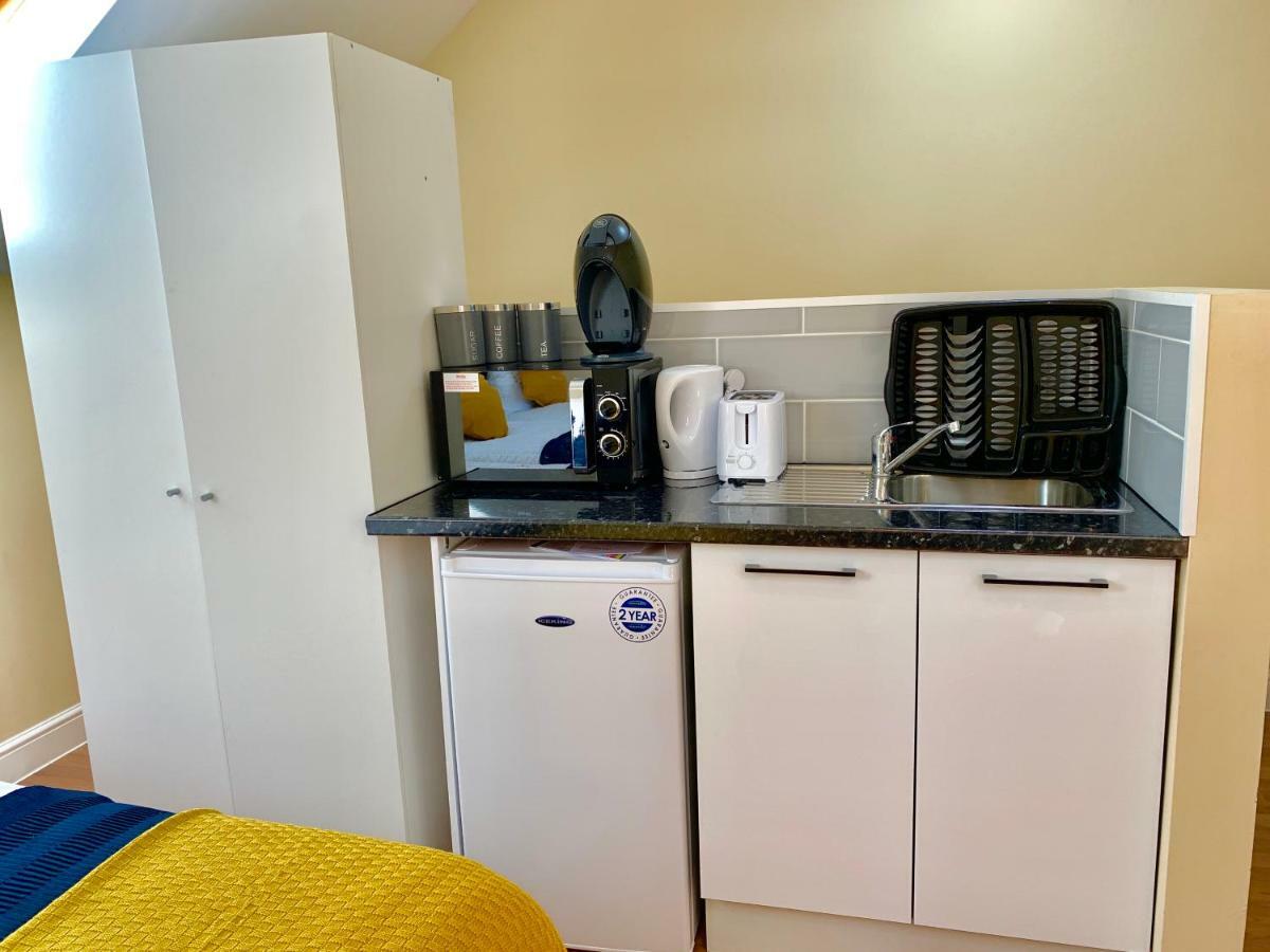 London Studio Apartments, Private Bathrooms And Parking Ilford Exterior photo